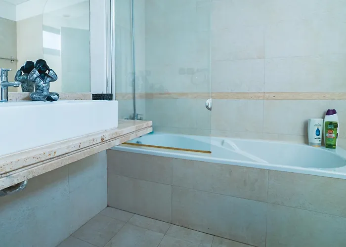 Madeira Luxury Amparo * Funchal (Madeira)